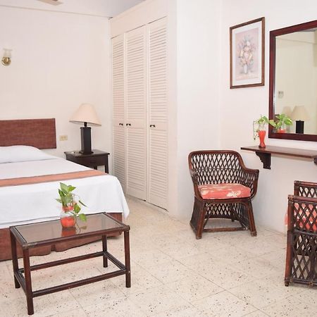 Hotel Suites Le Monde Cancún Extérieur photo