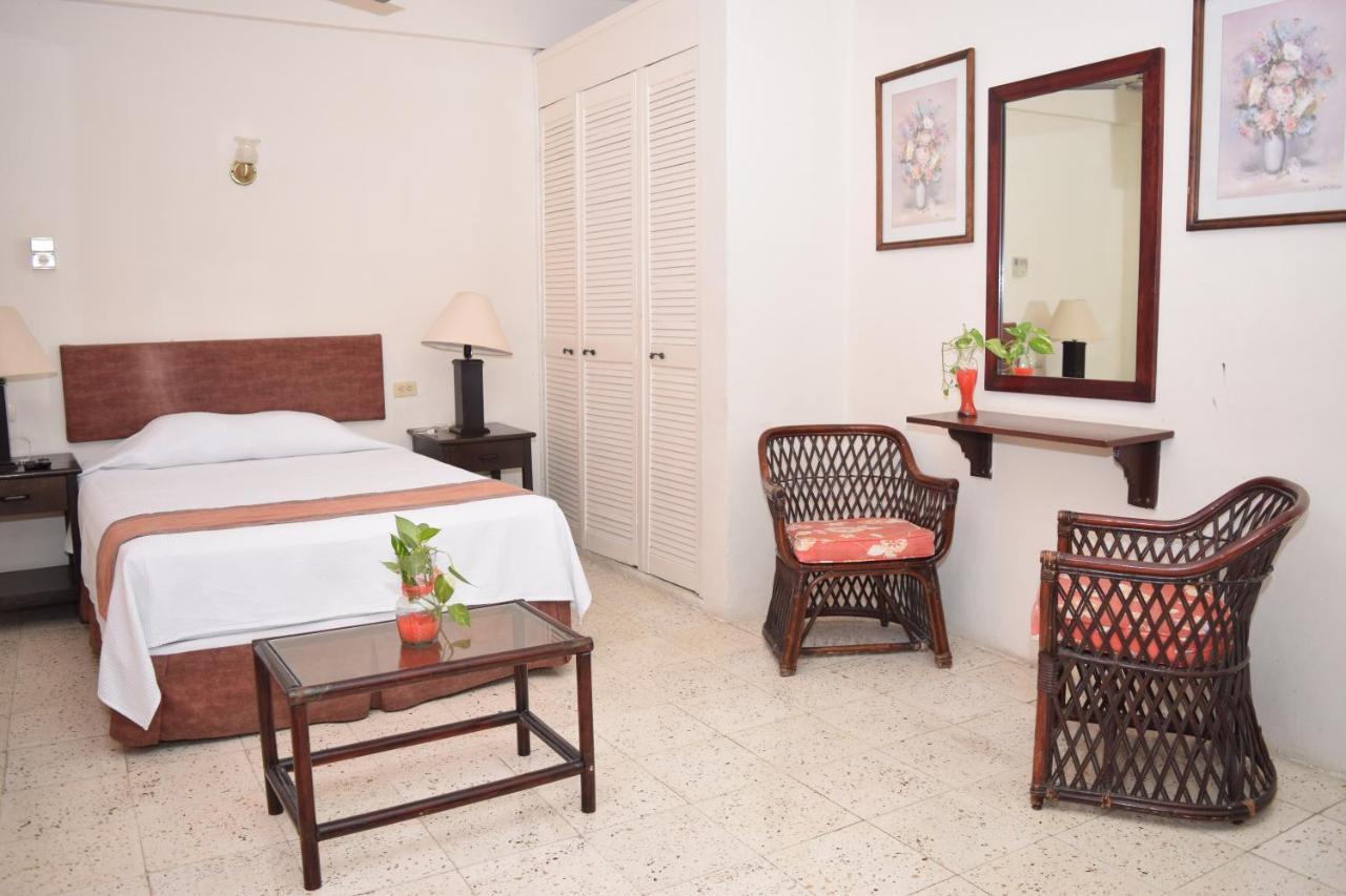 Hotel Suites Le Monde Cancún Extérieur photo
