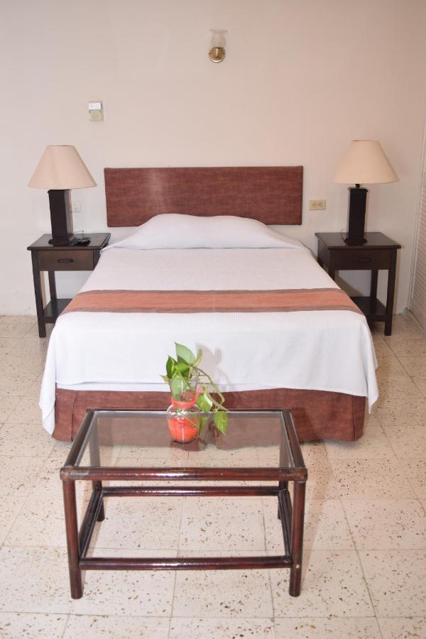 Hotel Suites Le Monde Cancún Extérieur photo