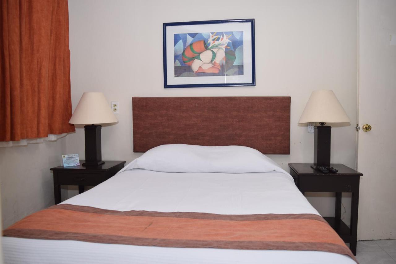 Hotel Suites Le Monde Cancún Extérieur photo