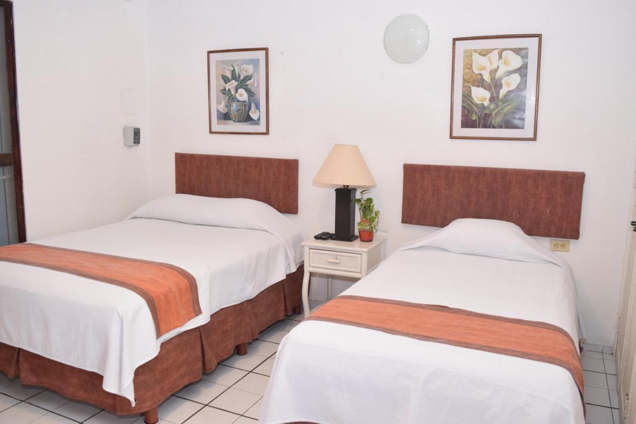 Hotel Suites Le Monde Cancún Extérieur photo