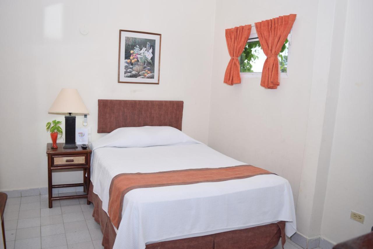 Hotel Suites Le Monde Cancún Extérieur photo