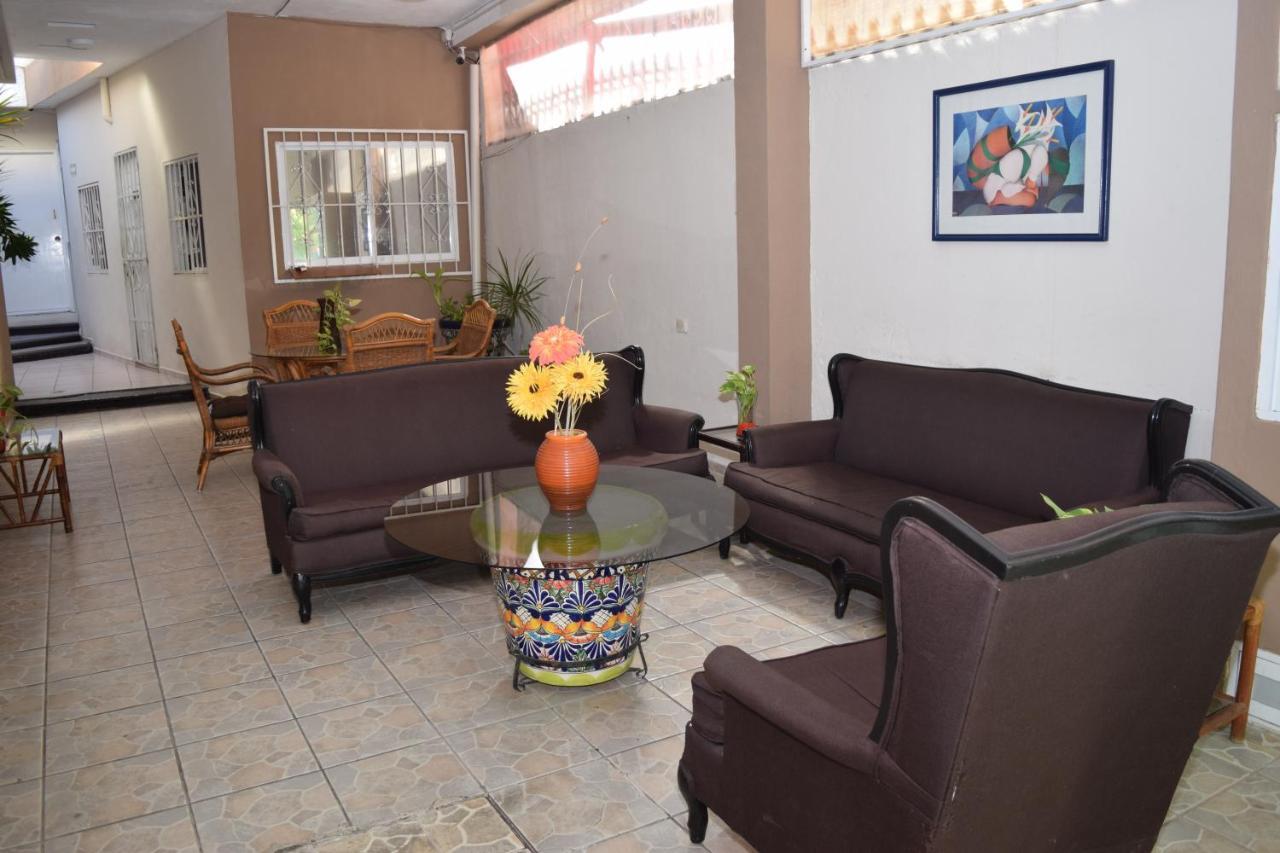 Hotel Suites Le Monde Cancún Extérieur photo