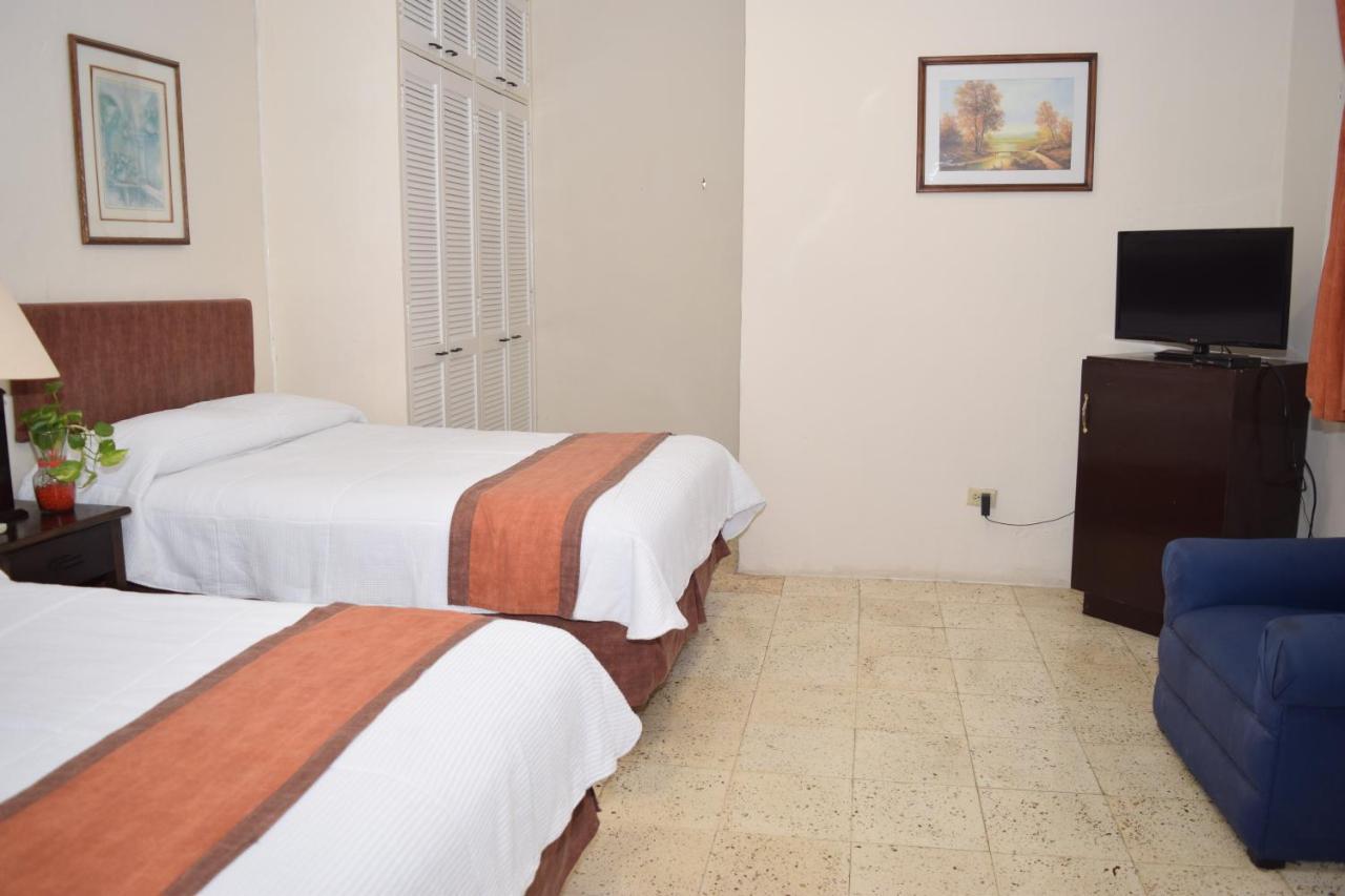 Hotel Suites Le Monde Cancún Extérieur photo